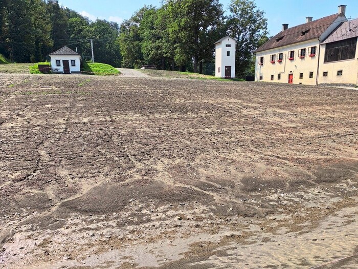 Das Feld wurde bereits kurz nach dem Konzert wieder planiert.
