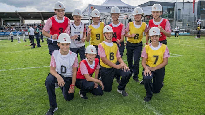 Thomas Decker (Startnummer drei) mit seinem Team