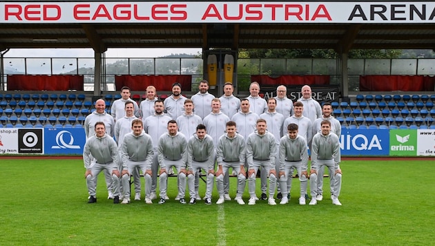 Diese Mannschaft tritt in der „Red Eagles Austria Arena“ gegen Bayern München an.