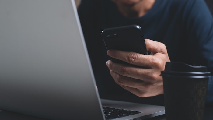 Der Politiker soll das 13-jährige Mädchen über eine Online-Plattform kennengelernt haben ...