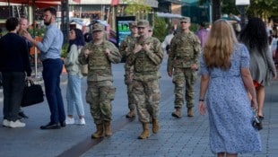 Nationalgardisten patrouillieren durch die US-Hauptstadt Washington.