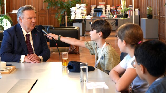 Bürgermeister Michael Ludwig verriet, er habe Kinder lieber als Erwachsene, da erstere oft ...