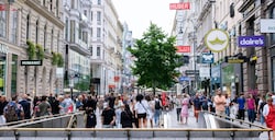 In Wien würden vor allem die Touristen von einer Sonntagsöffnung profitieren, dem Handel winken ...