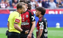 Schiedsrichter Julian Weinberger zeigte Sascha Horvath Gelb-Rot.