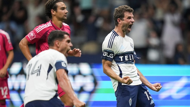 Grenzenloser Jubel bei Thomas Müller (re.)
