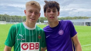 Rapids Lorenz Szladits (li.) und Austrias Felix Fischer.