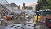 Gut einen Tag nach „Brand aus“ rückten die Feuerwehrleute wieder an.