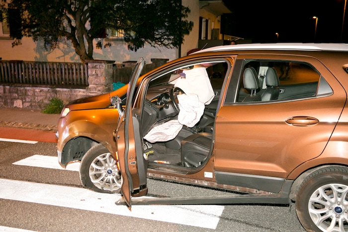 Auch der zweite Unfallwagen wurde erheblich beschädigt.
