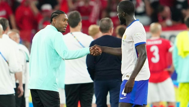 Droht den Bayern bei Dayot Upamecano (rechts) eine Situation, wie einst mit David Alaba?
