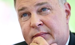 Parteichef Babler fühlt sich wohl in seinem Amt als Vizekanzler und Kulturminister.