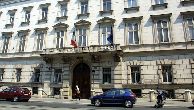 Die Klientel der italienischen Botschaft am Rennweg wächst stetig an