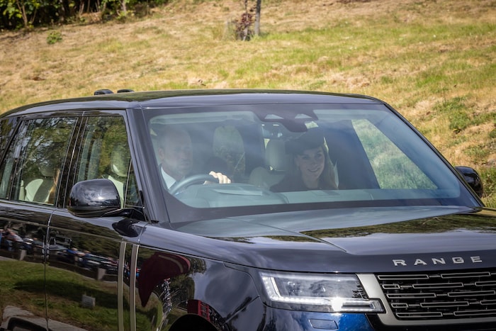 Die Familie von Prinz William wurde auf dem Weg zum Gottesdienst von den Fotografen erwischt.