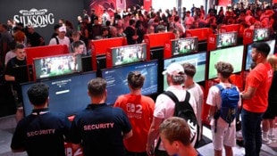 Nintendo präsentierte auf seinem Messestand die neue Switch-2-Konsole.