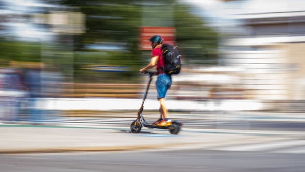 Die E-Scooter sind bei Kindern und Erwachsenen sehr beliebt.