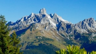 Der Felssturz auf der Bischofsmütze sorgte 1993 weltweit für Aufsehen. Seither wird der Berg ...