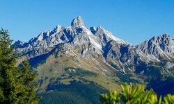 Der Felssturz auf der Bischofsmütze sorgte 1993 weltweit für Aufsehen. Seither wird der Berg ...