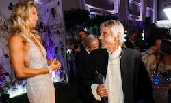 Gut unterhalten: Christina Mourad (Gattin von Elie Saab Jr.) und Oscarpreisträger Jeremy Irons ...