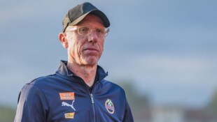 Rapid-Trainer Peter Stöger legt den Fokus schon auf das Rückspiel gegen Györ.