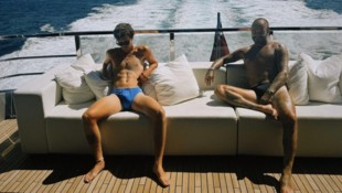 Fans rasten aus Na, wer hat hier die Hosen an … oder besser gesagt, aus?