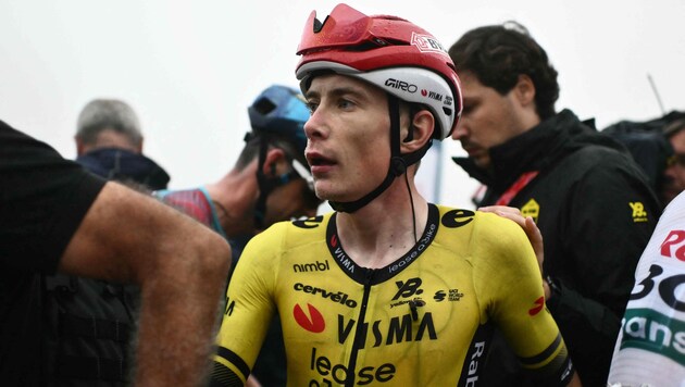 Nur wenige Stunden nach dem Etappensieg von Jonas Vingegaard bei der Vuelta ist bei seinem Team ...