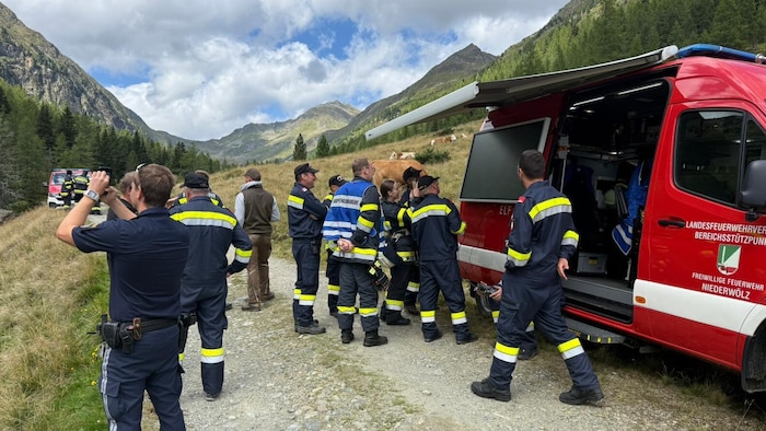 Am Boden waren die Feuerwehren Krakaudorf, Niederwölz und Scheifling mit insgesamt neun ...