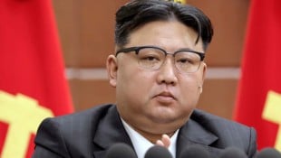 Geheimdienstinformationen zufolge soll Kim Jong Un extrem übergewichtig sein. 