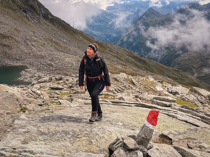 Der Aufstieg zur Hütte führt über den Prager Hüttenweg.