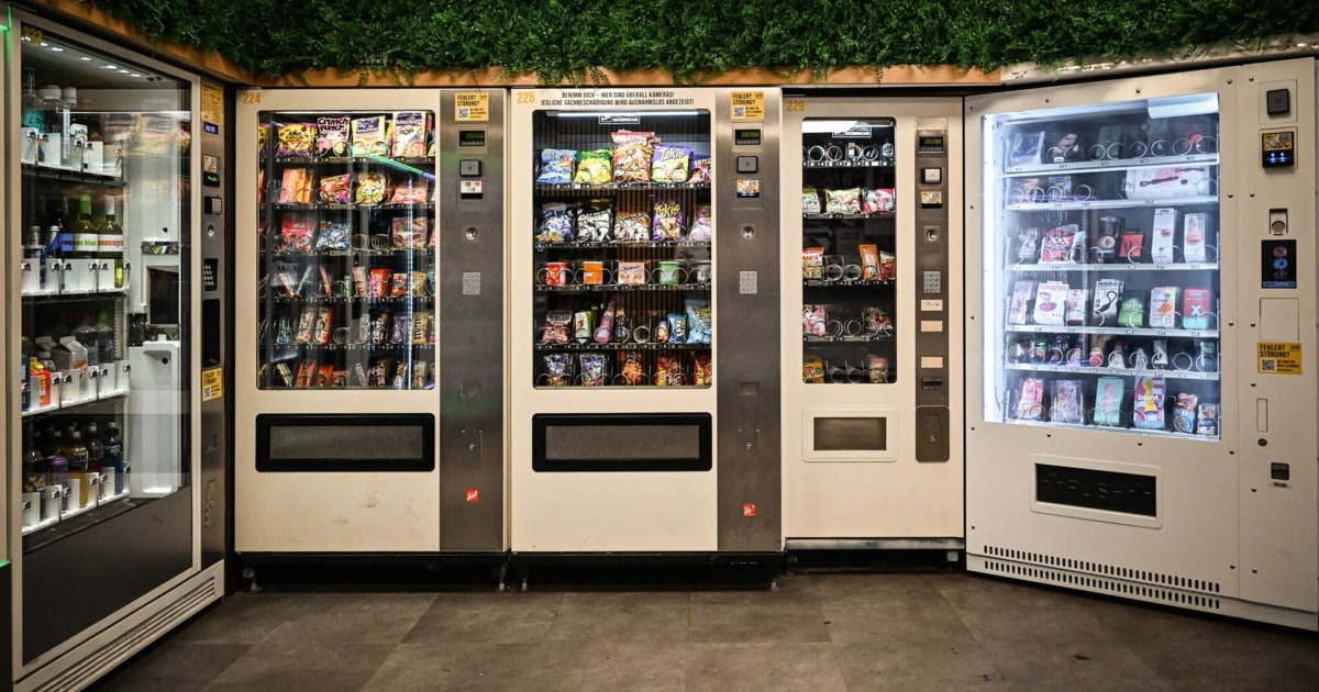 sex spielzeug automat Wer kauft eigentlich Sexspielzeug auf einer Raststätte? (Frauen,  Sexualität, Selbstbefriedigung) main image 0