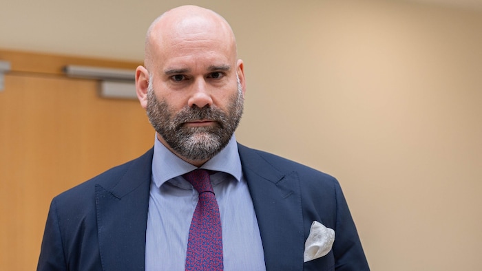 Rechtsanwalt Klaus Ainedter vertritt den 23-Jährigen.