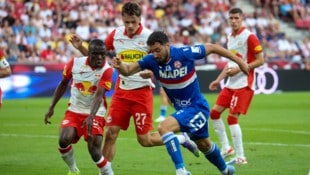 Diabate (li.) ist gesetzt, Alajbegovic (M.) und Ratkov (re.) kämpfen um einen Stammplatz.