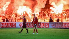 Union Gurten – SV Ried lässt die „Hütte“ namens Klaus-Roitinger-Stadion brennen.