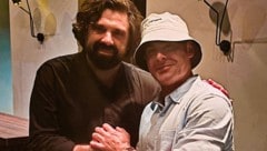 (Fast) nicht zu erkennen: Hollywoodstar Efron bei Konstantin Filippou