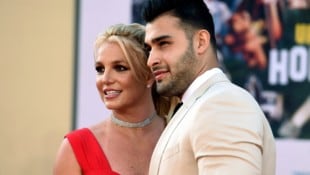 Die Ehe mit Sam Asghari sei nur ein „Fake“ gewesen, verriet Britney Spears jetzt auf Instagram.