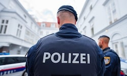 Drei Verdächtige konnten bislang ausgeforscht werden – zwei befinden sich auf der Flucht.