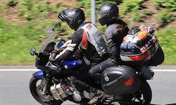 Motorradfahrer sind oft in schwere Unfälle verwickelt.