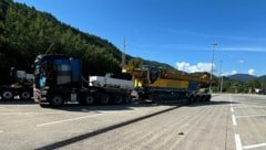 Der Sondertransport wurde beim Verkehrskontrollplatz Arnoldstein angehalten.