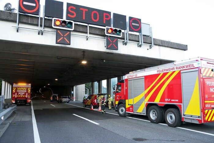 Der Ambergtunnel war rund 30 Minuten gesperrt.