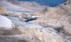 Der Dachstein ist eine Touristen-Attraktion, doch sein Erscheinungsbild ändert sich rasant. 