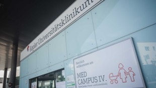 Den ganzen August verbrachte der kleine Bub auf der Intensiv- und auf der Normalstation.