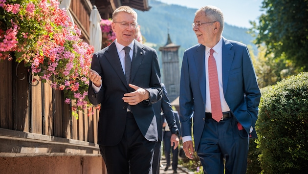 Bundespräsident Alexander Van der Bellen mit seinem lettischen Amtskollegen Edgars Rinkevics