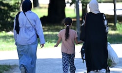 Integration und Extremismus wurde heute im Gemeinde- rat diskutiert, von einer ...
