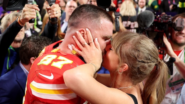 Travis Kelce und Taylor Swift sind verlobt. Dass ihre Ehe für immer halten wird, dafür gibt es ...