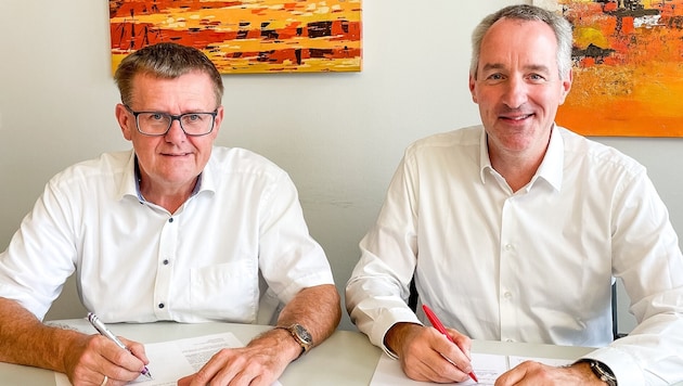 Josef Fraundorfer, Geschäftsführung der Saatbau Linz (links) und Christian Gaisböck, ...