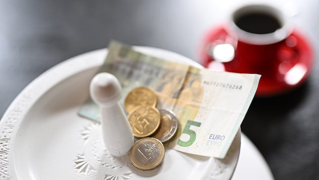 Der Preis für eine Tasse Kaffee an der Bar, der gegenüber 2024 um weitere 3,4 Prozent und seit ...