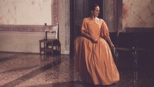 Elena Ajani gibt im Minoritensaal historische Tanz-Kostproben.