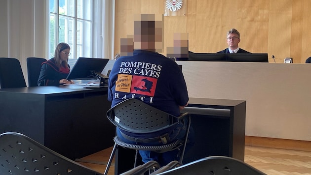 Der 32-Jährige hatte 2012 einen Buben in dessen Kinderzimmer missbraucht.