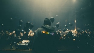 Lars Eidinger legt am Freitag in Salzburg auf. 