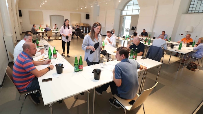 Die Blindverkostung der Fachjury ging im Martinsschlössl in Donnerskirchen über die Bühne. Sie ...