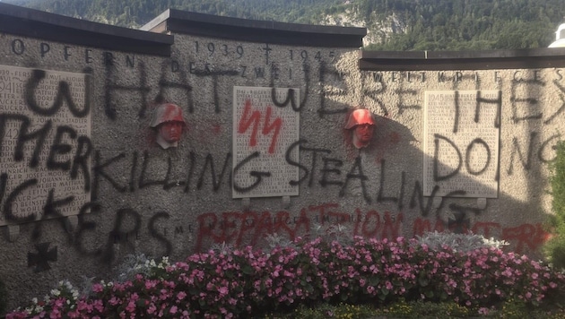 Unbekannte wüteten in St. Gilgen und beschädigten das Denkmal schwer.