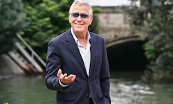 Vorerst zeigte sich George Clooney am Mittwoch noch gut gelaunt in Venedig, später sagte der ...